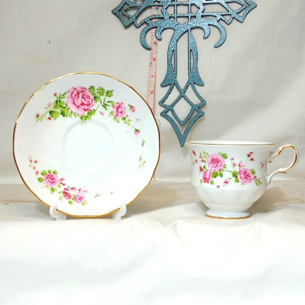 1974 AVON PINK ROSES and GOLD ACCENTS TEA CUP and SAUCER SET FINE BONE CHINA